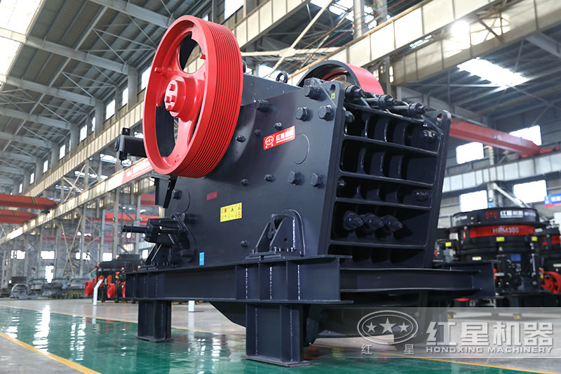打鵝卵石用什么破碎機？全套設備多少錢一套